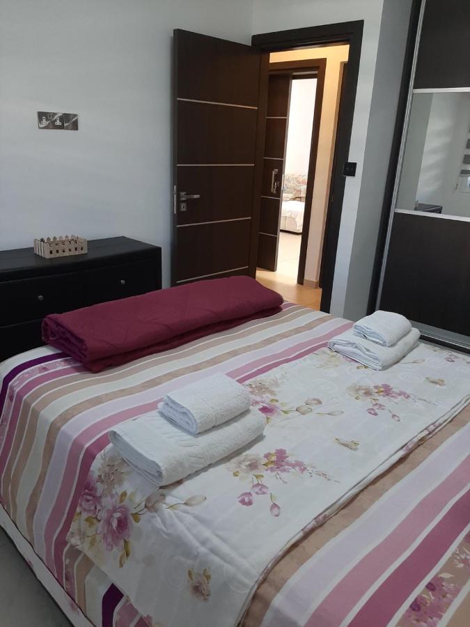 2 Bedroom Apartment-Mediterranean Type Paphos Exterior photo